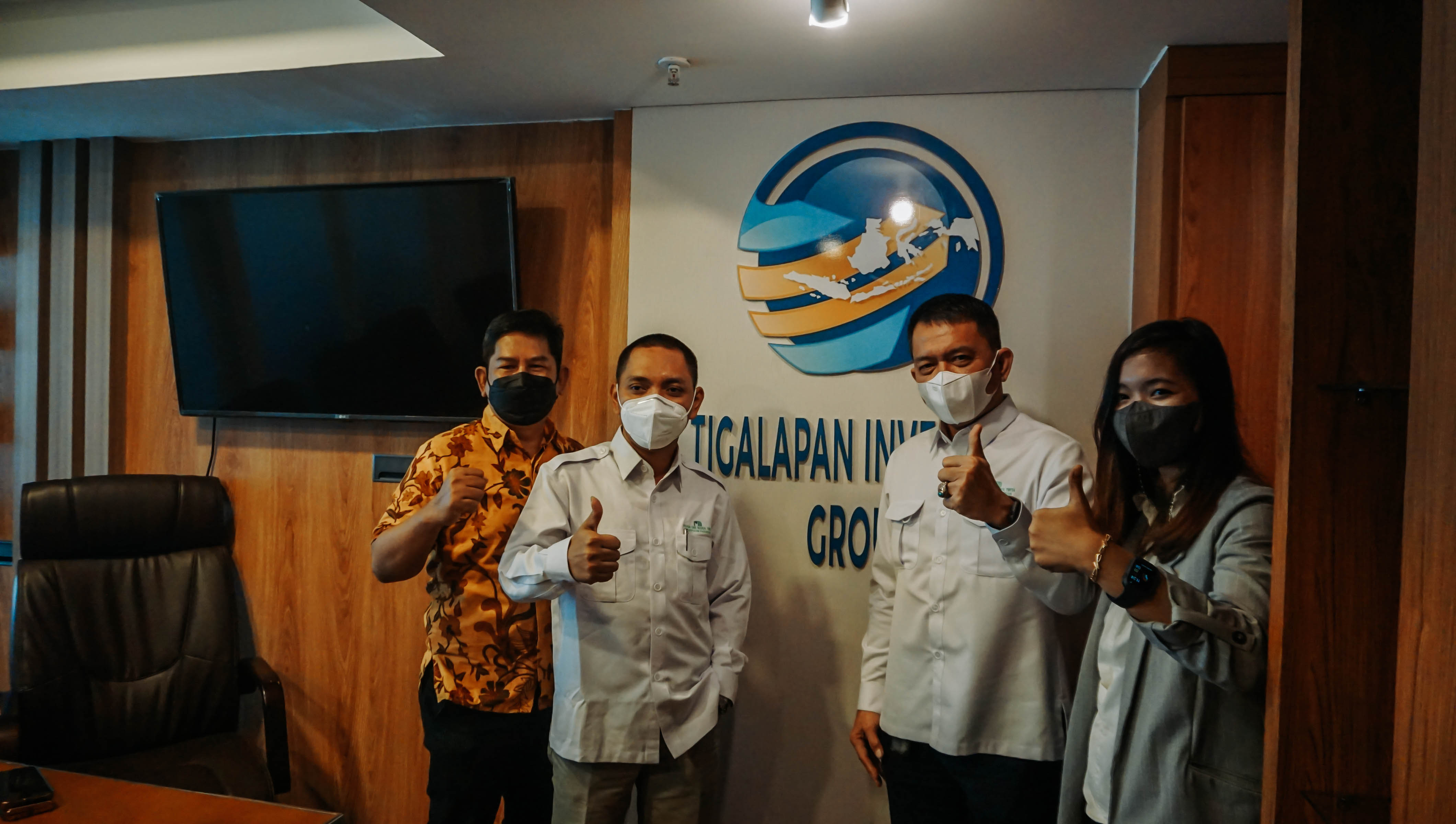 Kumpulan Foto Kunjungan ke PT Tiga Lapan Investama