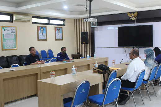 BPKP Perwakilan Provinsi Jawa Timur Memberikan Laporan Hasil Audit tahun 2021